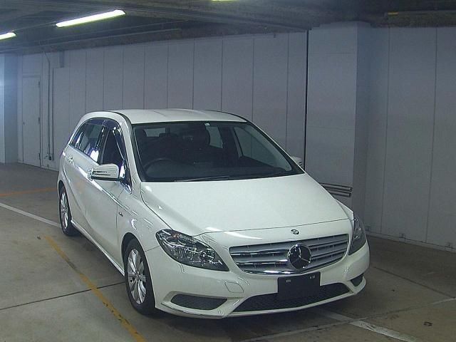 830 MERCEDES BENZ B CLASS 246242 2012 г. (ZIP Osaka)